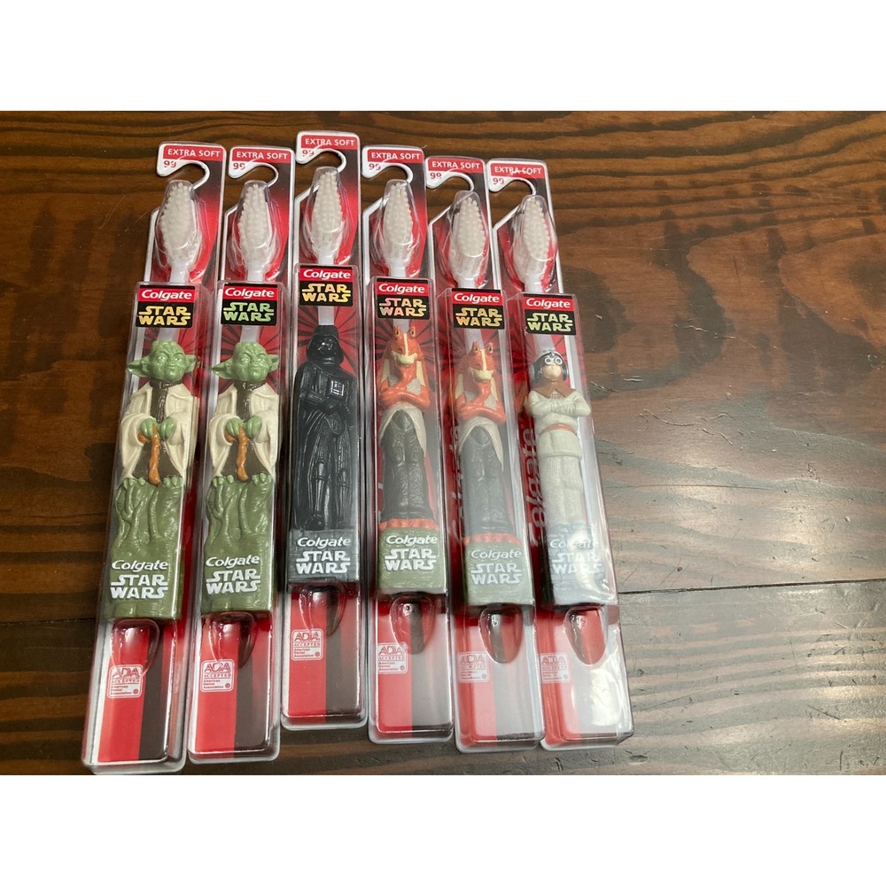 Lot of 6 Colgate Star Wars Toothbrushes NIP 2000 Yoda Jar Jar Binks Darth Anakin
